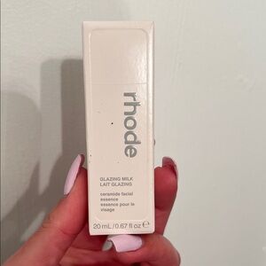 RHODE Glazing Milk Ceramide Facial Essence - Cream